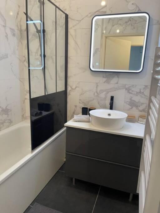 Apartamento Mulhouse Grand T2 -  La Fonderie -Parking Gratuit Exterior foto